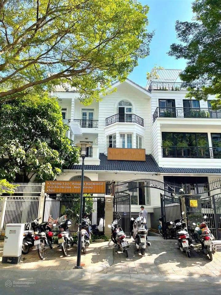 Cho thuê villa 10 đường d6 saigon pearl phường 22 quận bình thạnh