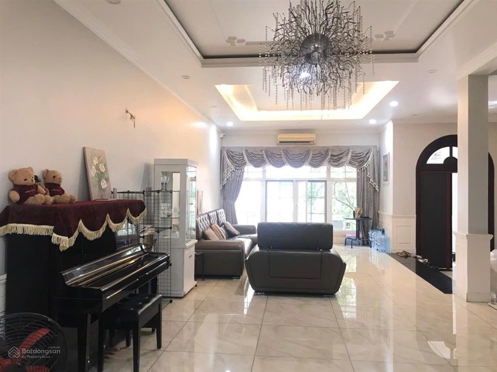 Cho thuê villa 10 đường d6 saigon pearl phường 22 quận bình thạnh