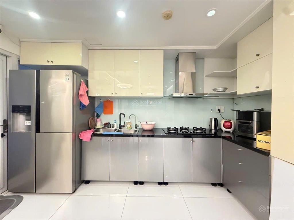 Bán gấp căn hộ happy valley phú mỹ hưng 3pn 100m2 view trọn skykine hcm full nội thất chỉ 9 tỷ tl