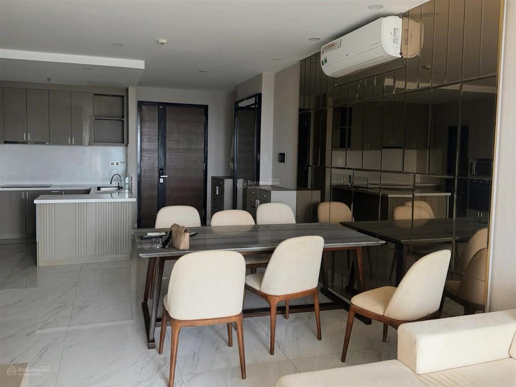 Bán gấp căn hộ 3pn, 2wc, 130m2 giá 12.8 tỷ tại midtown phú mỹ hưng, p. tân phú, q7, hcm
