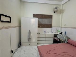 Nhà đẹp 5 tầng cách 1 căn ra mt kênh bến ba đình quận 8 giá chỉ 6.5 tỷ 42m 4pn 5 t