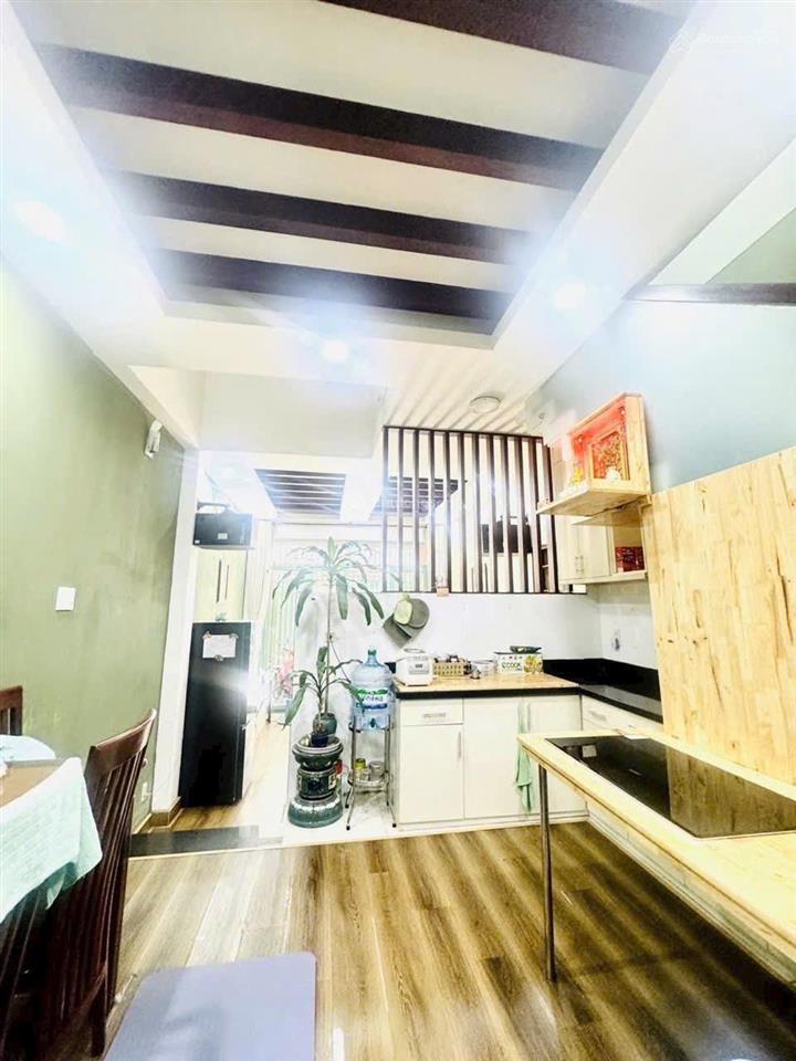 Chủ nhiệt bán giảm chào 200 triệu  giá mới 5.9 tỷ siêu phẩm mã lò bình hưng hoà a