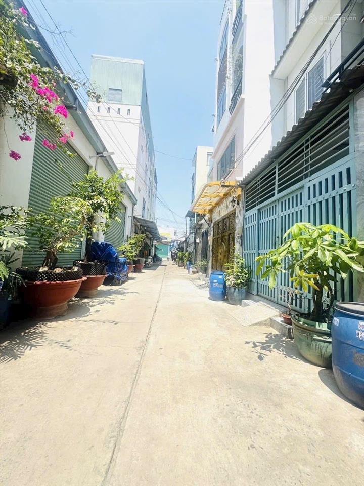 Chủ nhiệt bán giảm chào 200 triệu  giá mới 5.9 tỷ siêu phẩm mã lò bình hưng hoà a