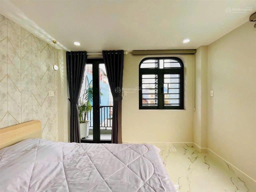 Góc 2 mặt tiền  nhà mới  dòng tiền 17tr  p8  gò vấp 7.3 tỷ 4.65 x 13.6m (64.4m) nở h