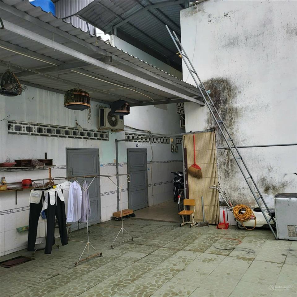 Bán gấp dãy trọ 24 phòng tại p. long an, tây ninh giá chỉ 10,5 tỷ, tdt 681 m2. ngân hàng hỗ trợ 70%