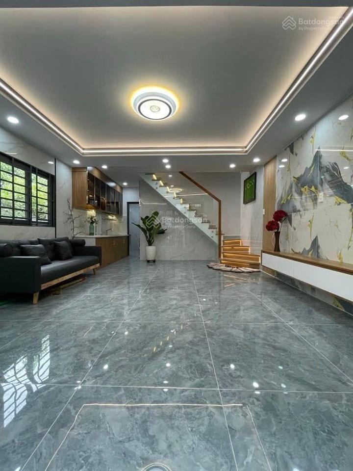 Nhà đẹp bình tân  dt 46m2  3pn  giáp quận 6  có phòng ngủ trệt cho người lớn tuổi