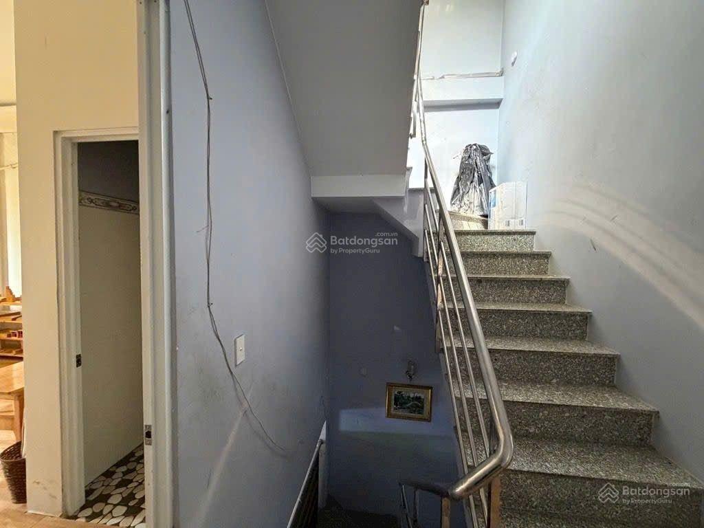 Bán gấp nhà bến phú định  q8  hẻm xe tải 8m  sát mặt tiền  dt khủng 72m2  nhỉnh 6.x tỷ