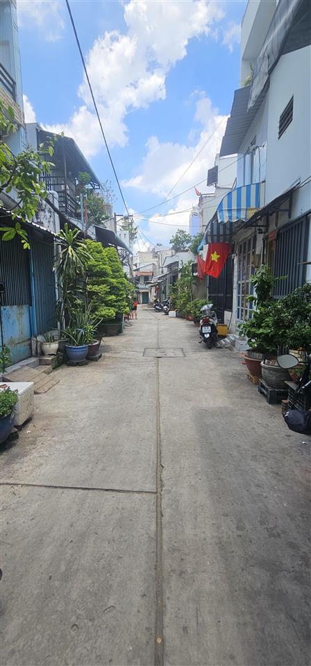 Nhà 2 tầng trương phước phan bình tân  sát chợ bình trị đông  sát mt  dt 52m2  hơn 4đ xíu
