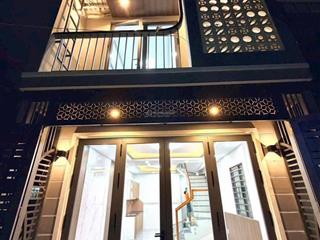 Nhà đẹp 3pn  ngang hơn 4m  tl10 kề tên lửa  hẻm xe hơi  nhỉnh 5 tỷ