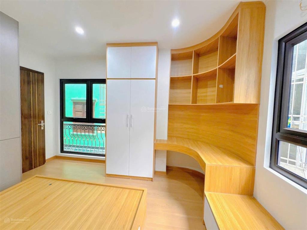 Ngã tư sở  vũ tông phan  6 tầng thang máy ~ 45m2  cách ô tô 50m  nhà đẹp giá tốt