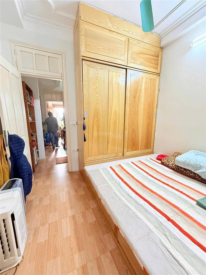 Phân lô ô tô vf3 đỗ cửa kinh doanh  chỉ tầm ~ 50m ra mặt phố hoàng văn thái  nhà đẹp 6 tầng