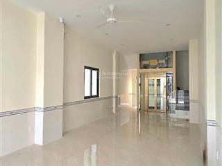 Mặt tiền kinh doanh  5 tầng lung linh có thang máy, cửa sau  vuông đẹp, pháp lý chuẩn