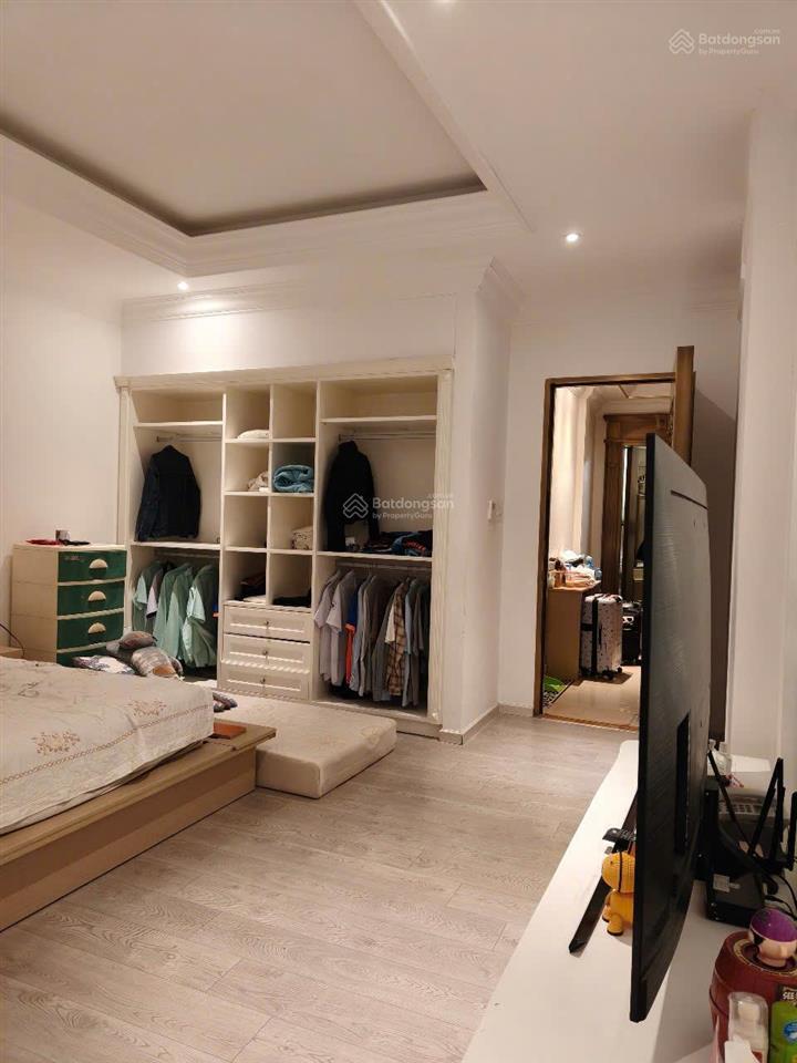 Bán gấp biệt thự cao cấp, đường bành văn trân, p7, q tân bình. giá tốt, có thương lượng. 0902 659 ***