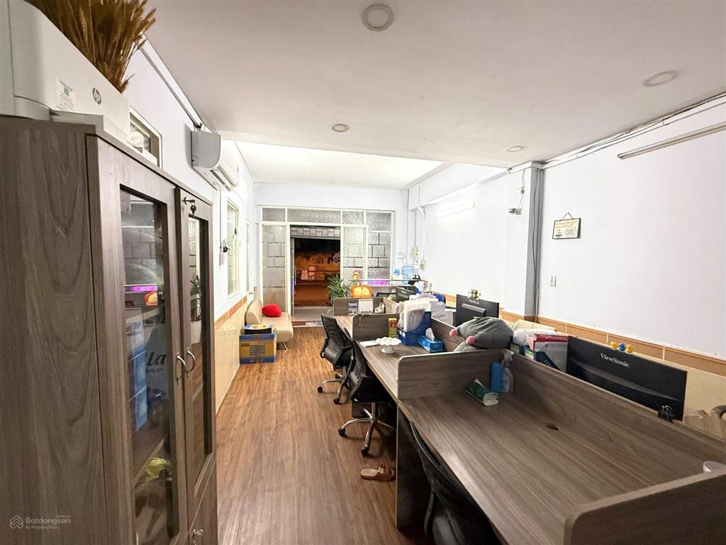 Cho thuê mặt tiền đường tôn thất thuyết, phường 18, quận 4. giá cực tốt, 40m2, chỉ 9 triệu/tháng.