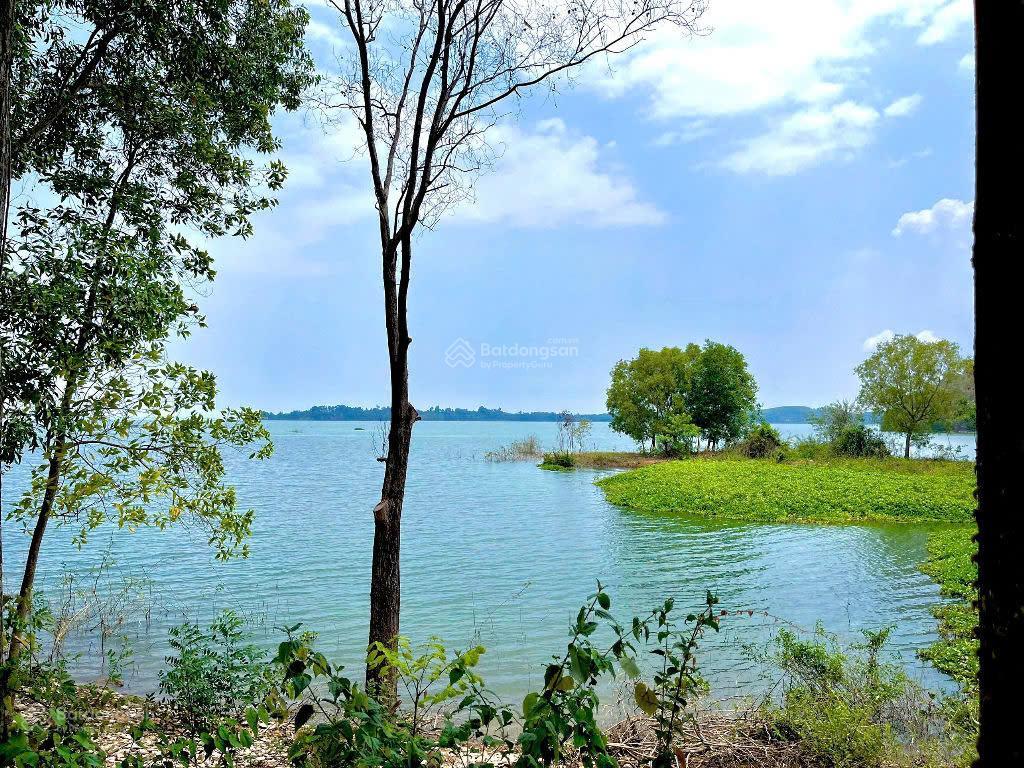 Đất vườn nghỉ dưỡng ngay mặt hồ trị an thơ mộng  đường rộng rãi  ngay khu dân cư