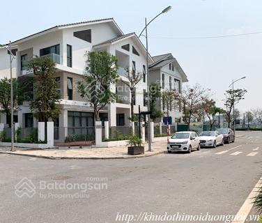 Bán an vượng villa, hướng đn, ngay sát hồ thiên văn học giá 4x tỷ (x mầm non)  0941 341 ***