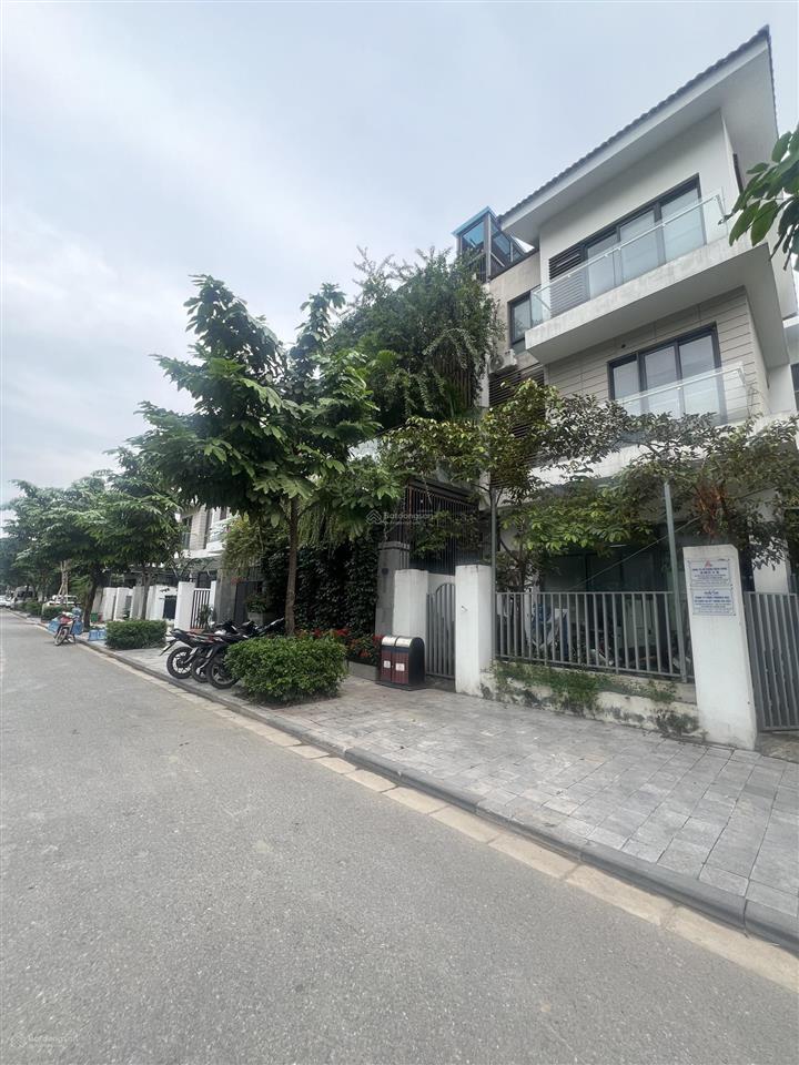 Bán gấp biệt thự an vượng nam cường kề hồ thiên văn học 180m giá 33 tỷ. 0941 341 ***