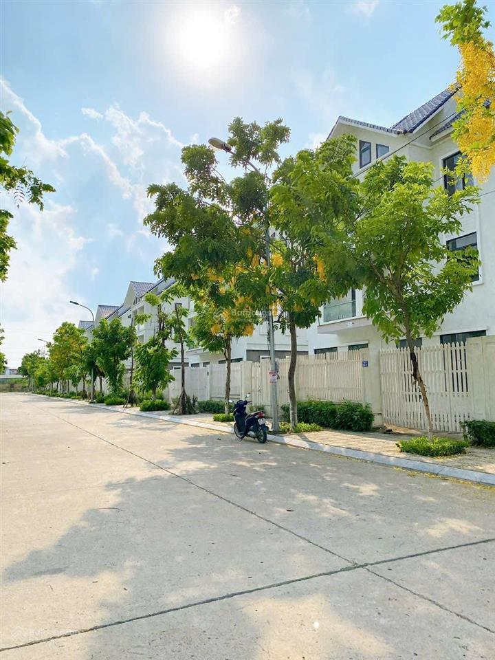 Cắt lô lk khu c geleximco lê trọng tấn, dt 95m2 mt 5m giá 19,5 tỷ.  0941 341 ***