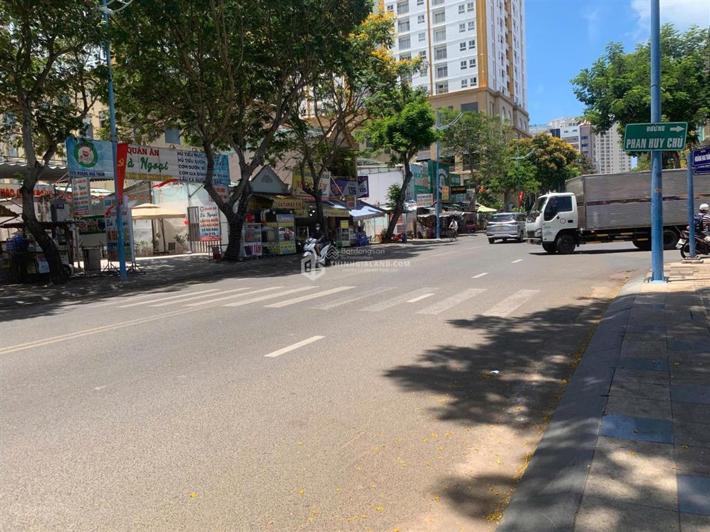 Vị trí + dt đẹp 7.1x18m, mt hoàng hoa thám