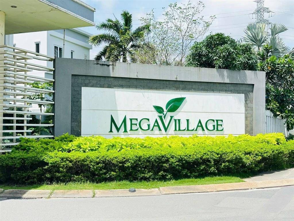 Nhà 3 tầng  mặt tiền 12m ngay ngã tư khu mega villages kinh doanh  q9  nhỉnh 9 tỷ