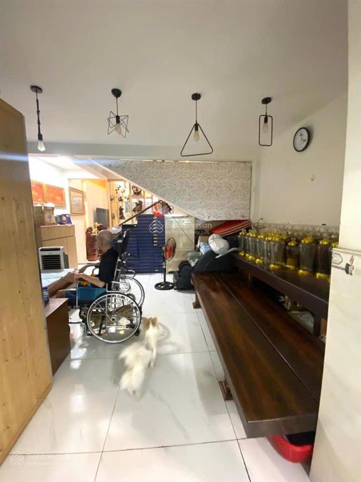 Nhà đẹp full tiện ích gần chợ phạm văn bạch sát trần thị trọng ở ngay giá tốt