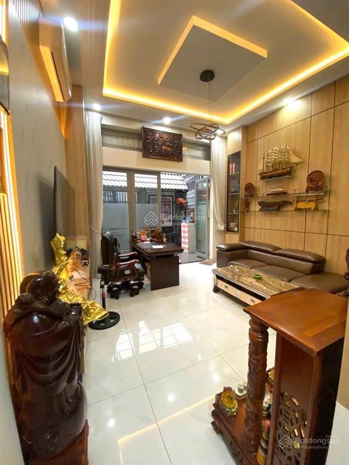 Nhà đẹp full tiện ích gần chợ phạm văn bạch sát trần thị trọng ở ngay giá tốt