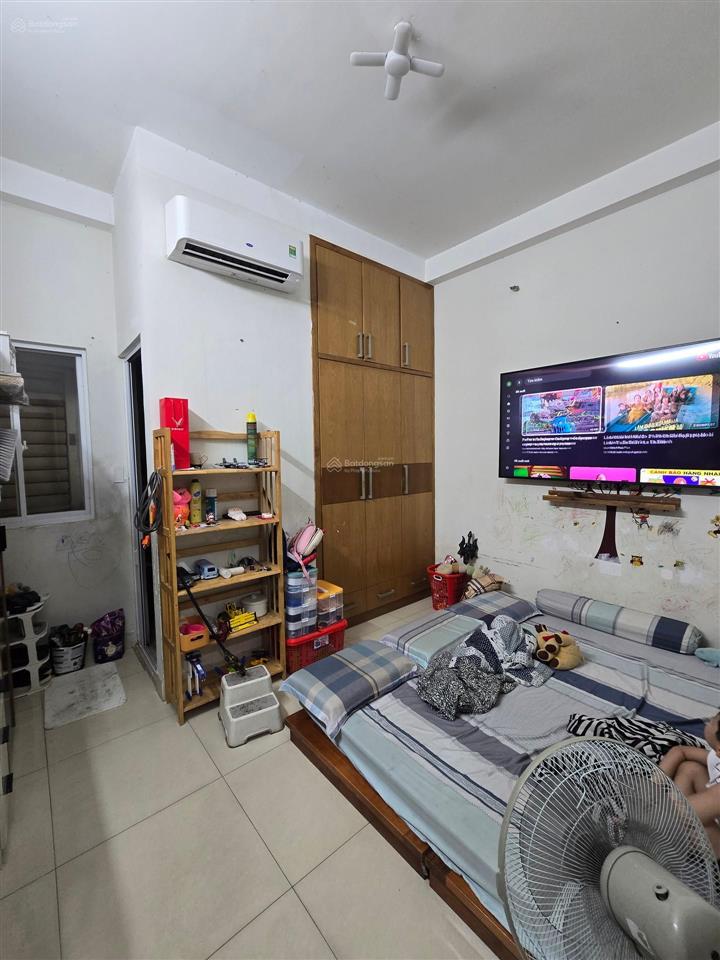 Nhà tân hương hxh thông kinh doanh 4 tầng 5pn gần chợ sổ vuông đẹp