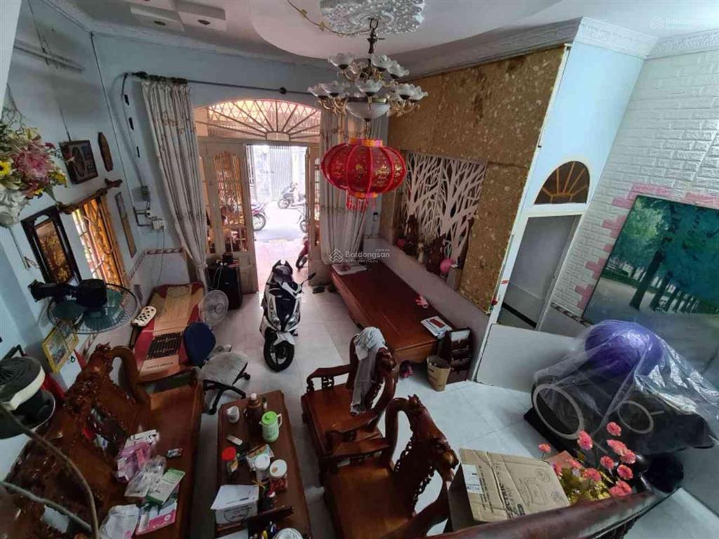 Vip hẻm xe hơi 5m thông sát chợ phạm văn bạch ngang 5m vuông vức