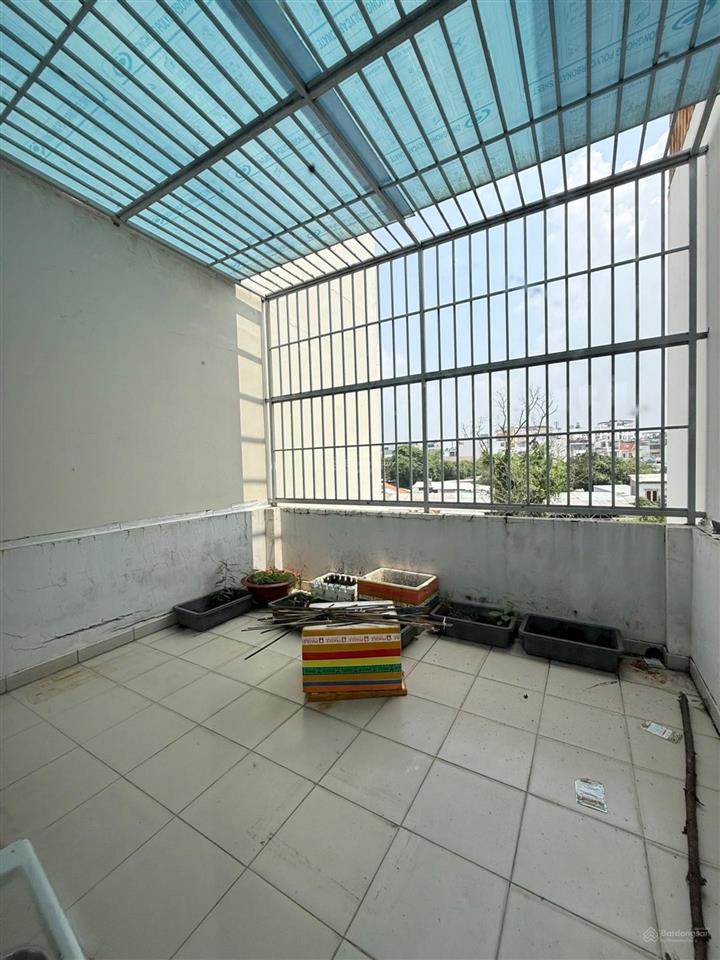 Nhà đẹp đường 10m trần thị trọng 4x16.5m 1 trệt 1 lầu + sân thượng kết cấu chắc chắn