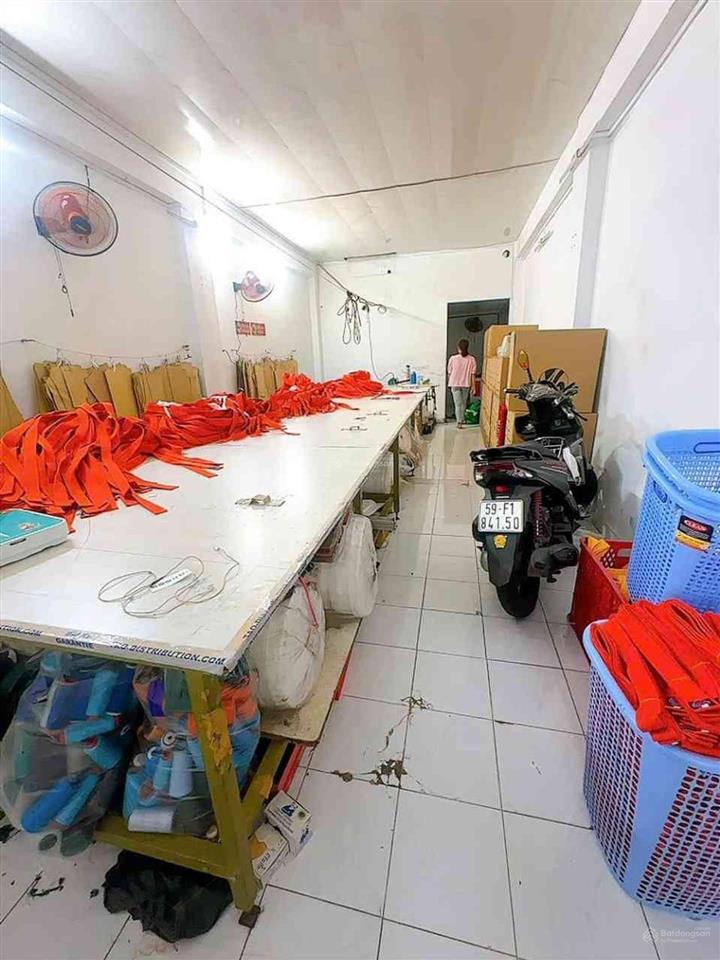 Hẻm xe tải thông sát mặt tiền nguyễn hồng đào ngang 4m dài 20m 2 tầng chỉ 11 tỷ