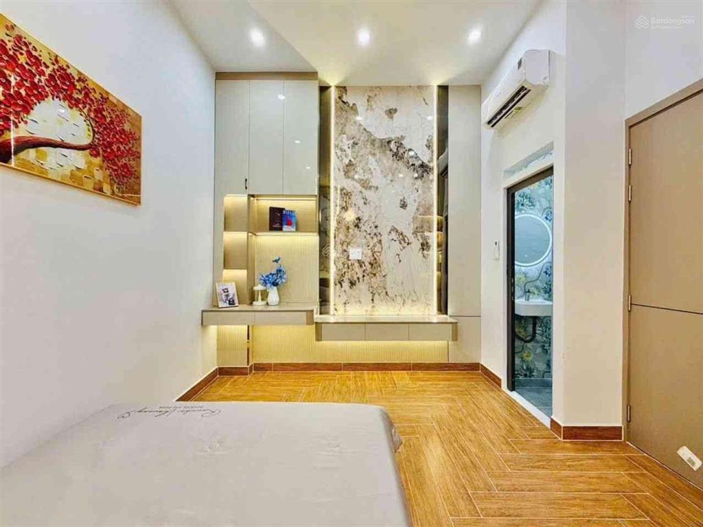 Tân bình  48m  3 tầng  giá chỉ hơn 6 tỷ | xe hơi đỗ cổng, khu vip dân trí cao