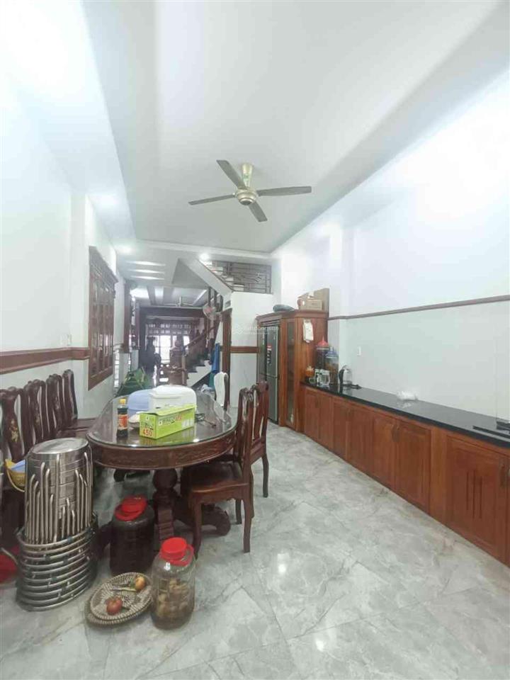 Siêu phẩm nhà 4 tầng khu phân lô phạm văn bạch ngang 4m dài 24m nhà chủ tự xây cực kỳ kiên cố.