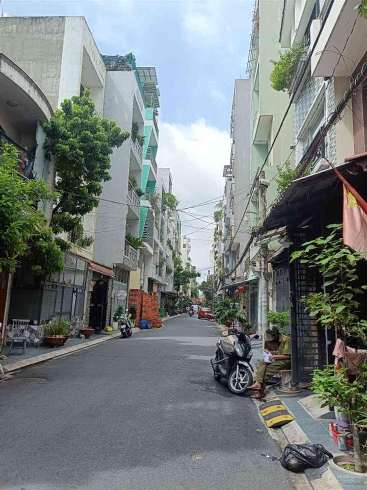 Siêu phẩm nhà 4 tầng khu phân lô phạm văn bạch ngang 4m dài 24m nhà chủ tự xây cực kỳ kiên cố.