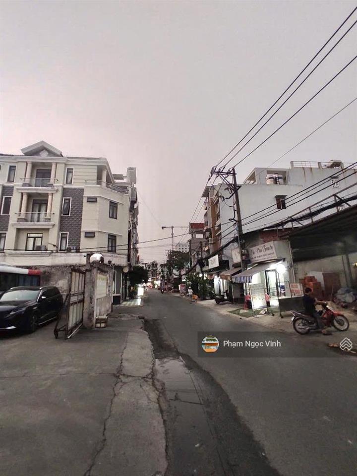 Siêu phẩm nhà phố hẻm 8m có lề 3m kinh doanh đa nghề 4.5x25m 3 tầng btct 5pn. giá 13,5 tỷ.