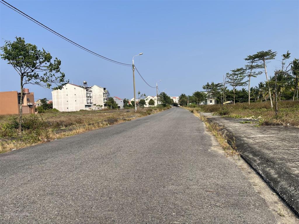 Chào bán lô đất làng chài biển tân thành  hội an tây.