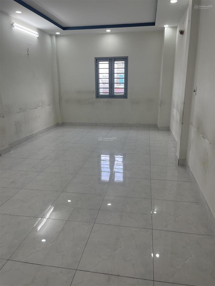 Cho thuê nhà riêng 320m2, 23 triệu, 7pn, 4wc tại số 25 ht 33, tân thới hiệp, q12