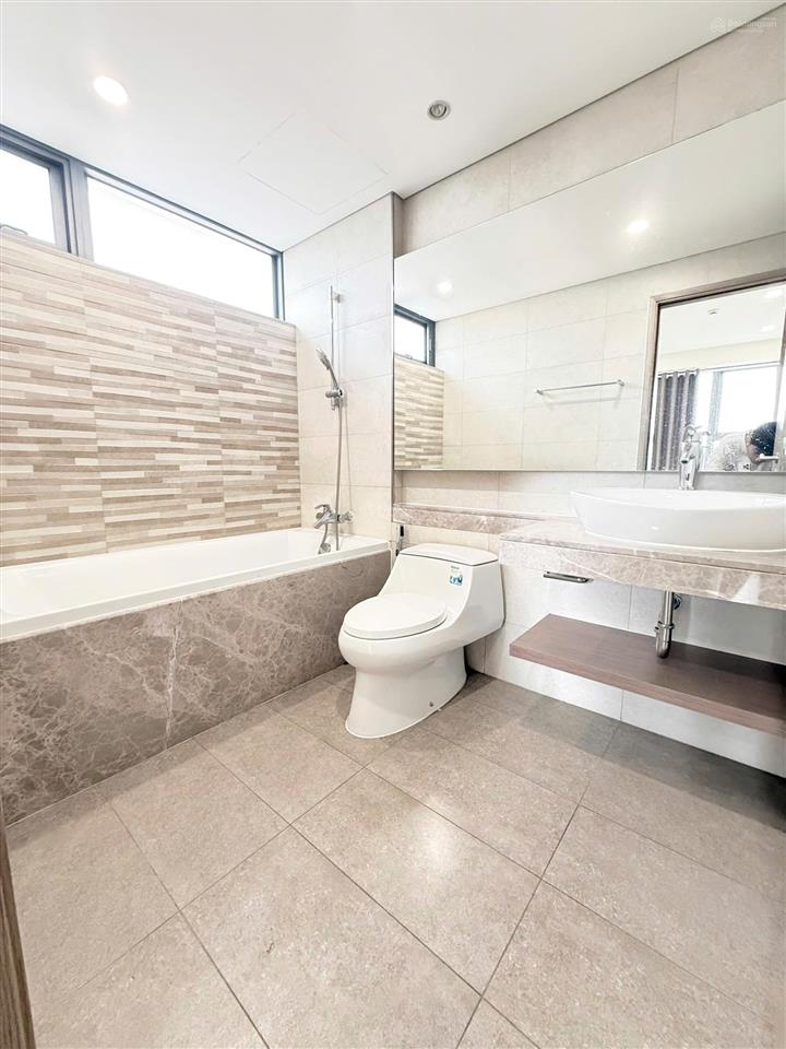 Cho thuê căn hộ cao cấp urban hill pmh q7. 2pn 2wc, 80m2.  0918 785 ***