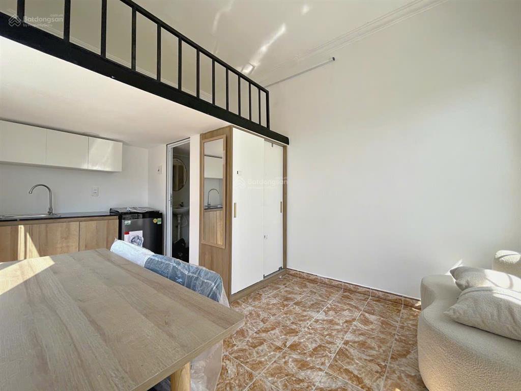 Duplex xịn gác cao  máy giặt riêng  ngay tô hiến thành q10