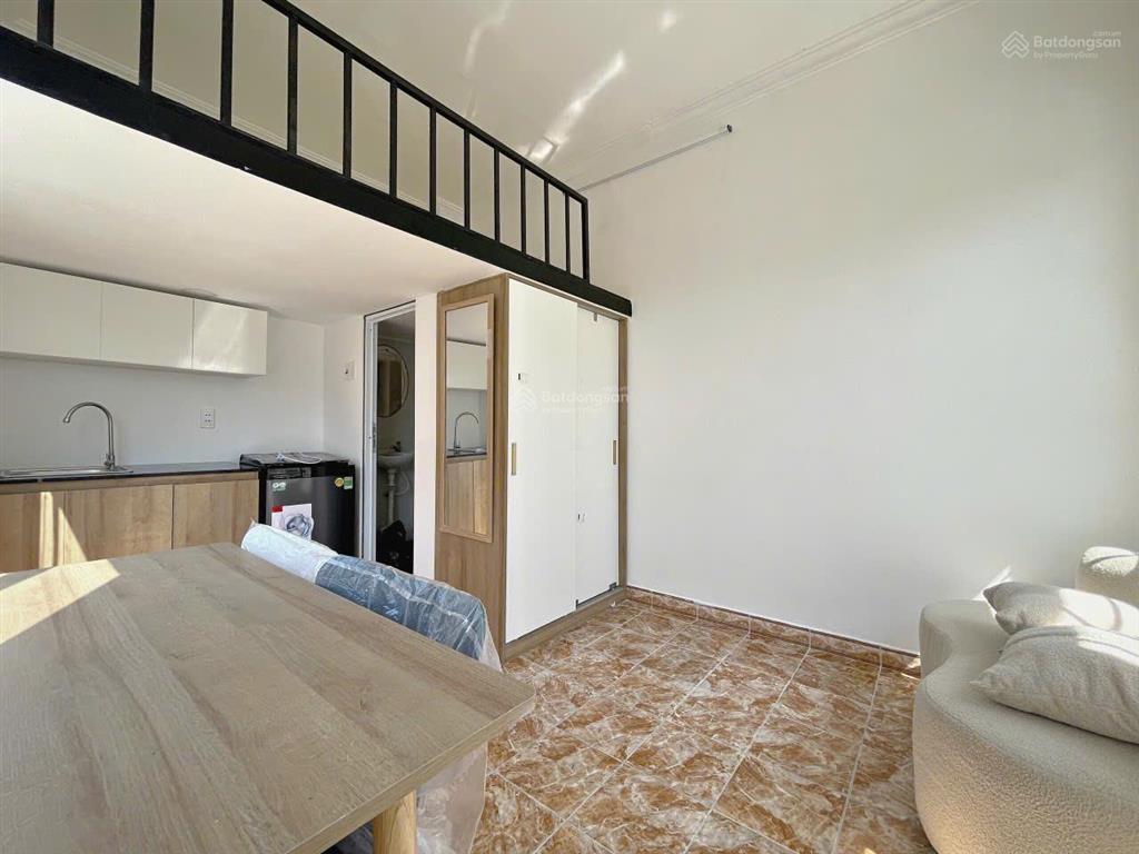 Duplex xịn gác cao  máy giặt riêng  ngay tô hiến thành q10