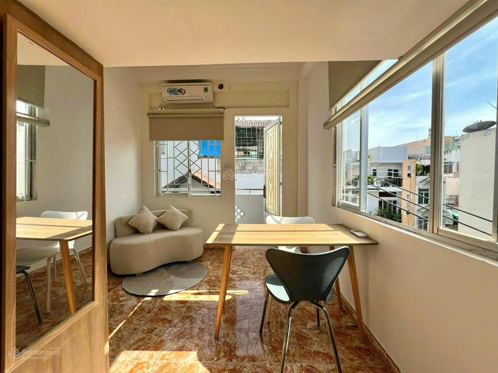 Duplex xịn gác cao  máy giặt riêng  ngay tô hiến thành q10