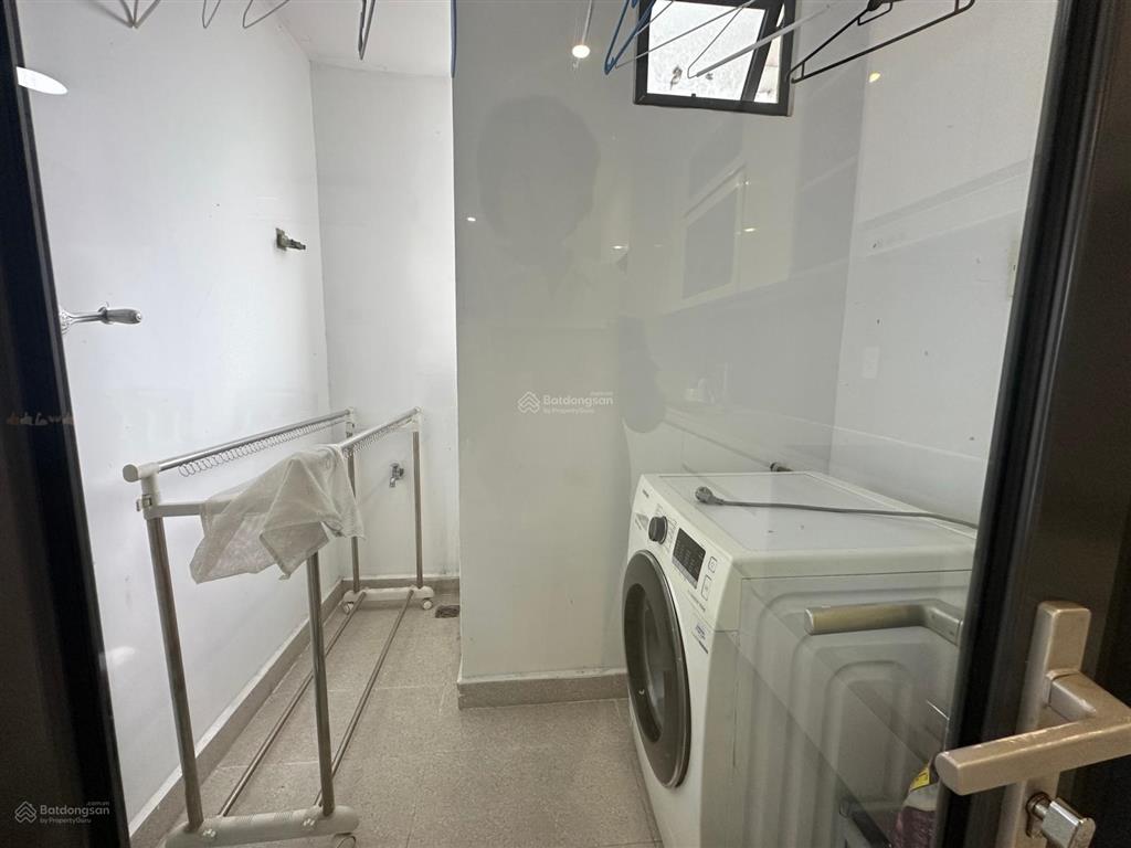 Căn góc 3pn diện tích lớn 111m2 nhà siêu thoáng mát trống sẵn cho thuê chỉ 27 triệu/ tháng