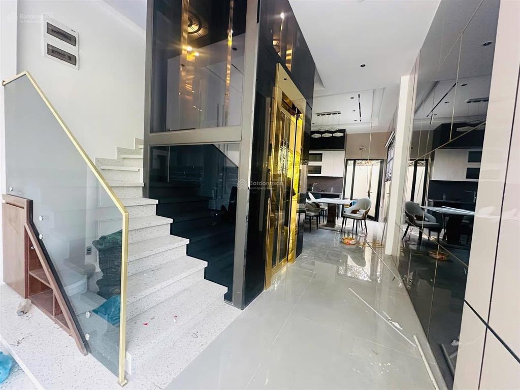 Nhà 4 tầng thang máy tổ 6 thị trấn an dương hải phòng