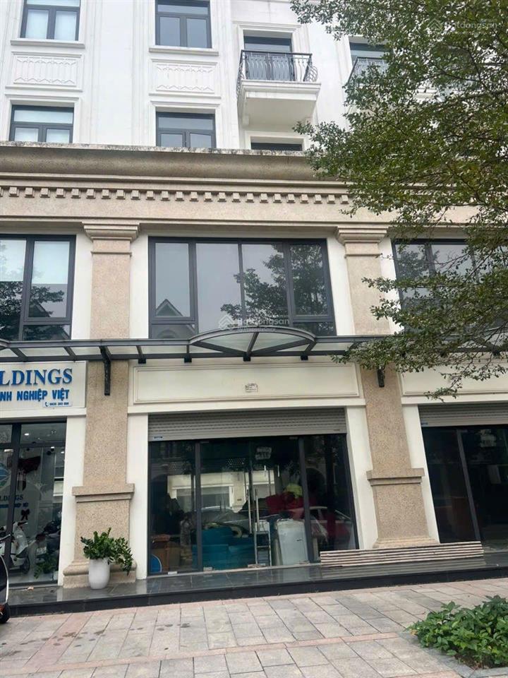 Bán căn shop chân đế tòa paris vinhomes ocean park