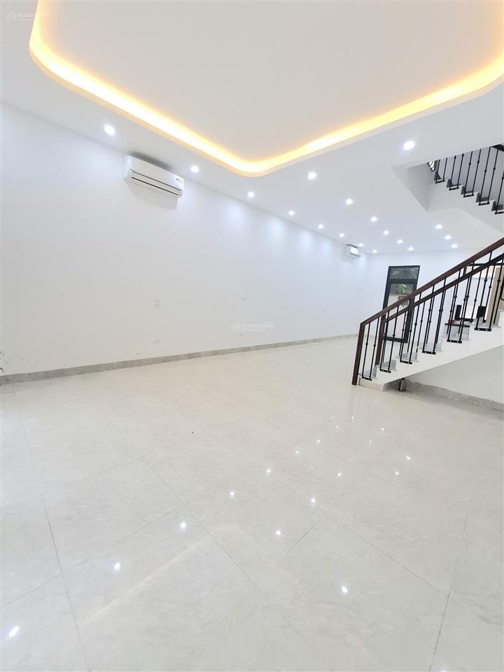 Cho thuê hoàn thiện 3 tầng cơ bản tại vinhomes ocean park 2
