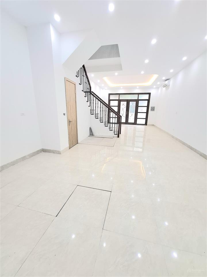 Cho thuê hoàn thiện 3 tầng cơ bản tại vinhomes ocean park 2