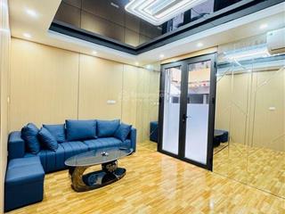 Tập thể 100m2 tầng 1 4 phòng ngủ rỗng rãi có dòng tiền cho thuê 1phòng riêng lên đến 6 triệu thang