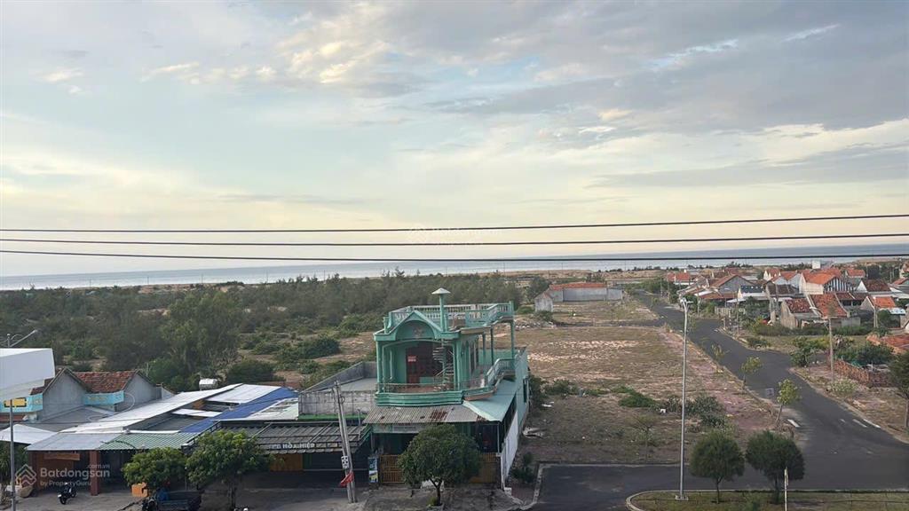 Biệt thự mặt tiền đường hùng vương