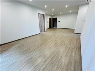 Cho thuê căn 3 phòng ngủ nguyên bản pavillon tầng 2 phù hợp làm văn phòng hoặc để ở, có slot ô tô