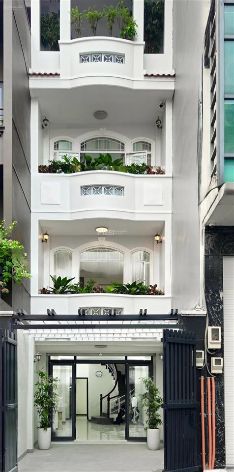 Nhà mới đẹp mới ở liền gần sân bay tân sơn nhất 8 x tỷ tl p,25 q.phú nhuậndt3,6 x 9,2 m4 tầng