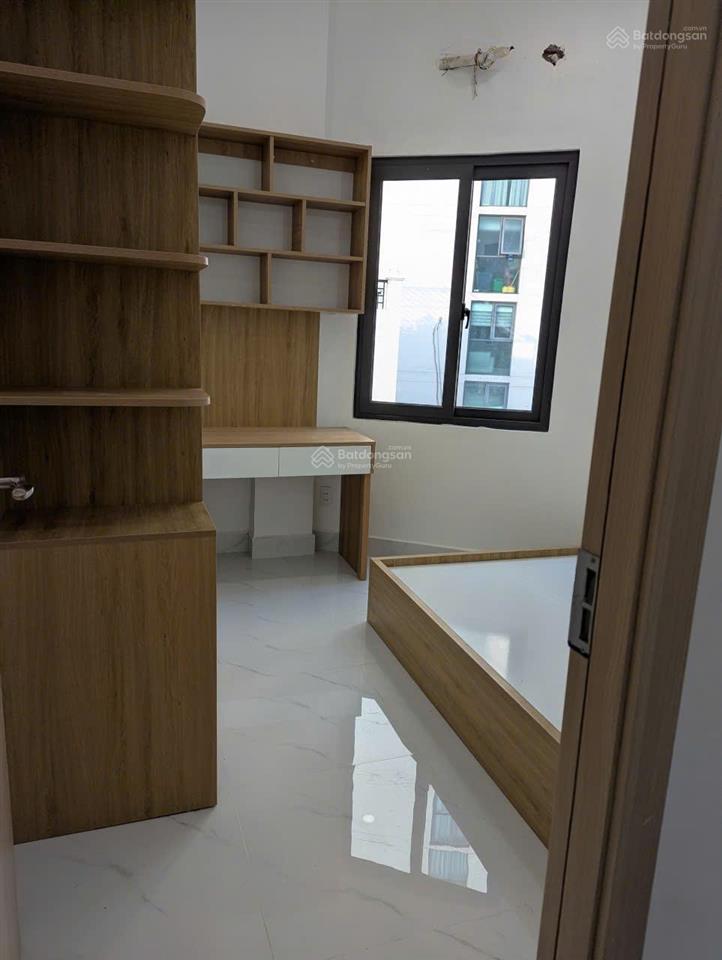 Nhà mới đẹp mới ở liền gần sân bay tân sơn nhất 8 x tỷ tl p,25 q.phú nhuậndt3,6 x 9,2 m4 tầng